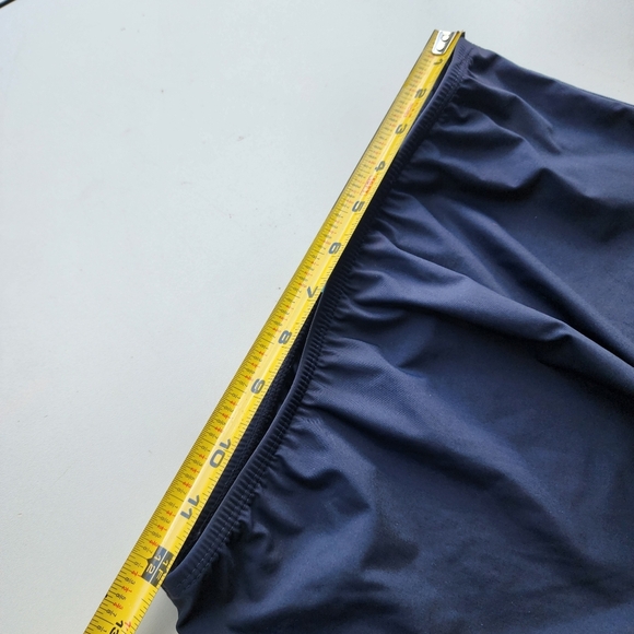 LOVE YOUR ASSETS SARA BLAKELY Spanx Women's Unlined Skirt Black Nylon Sz M - Picture 3 of 6